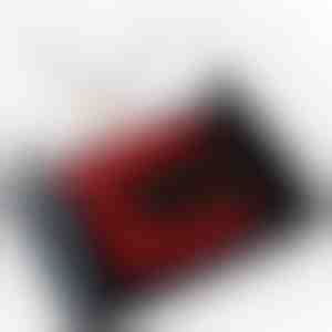 Κολιέ σε ένα κουτί με τριαντάφυλλα | HEARTS_ETERNALROSE