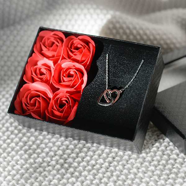 HEARTS_ROSEBOX